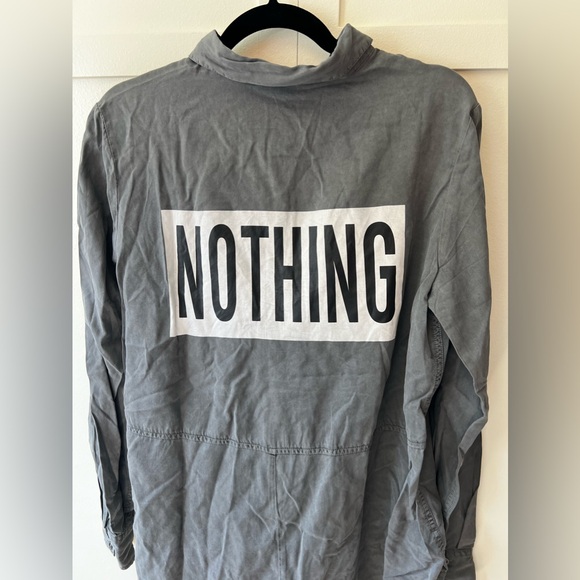 Forever 21 NWT‎ Contemporary Gray Women’s NOTHING Button Down Shirt Size Large - Picture 7 of 12